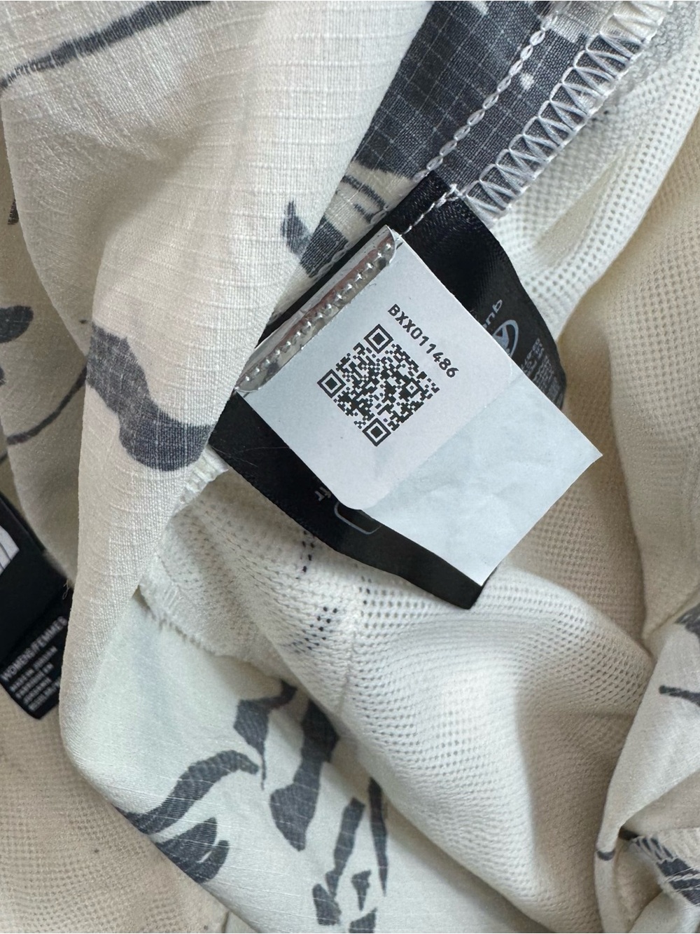 The North Face Women's Class V Pathfinder Pull-on Short Size XL White Black - Picture 6 of 13